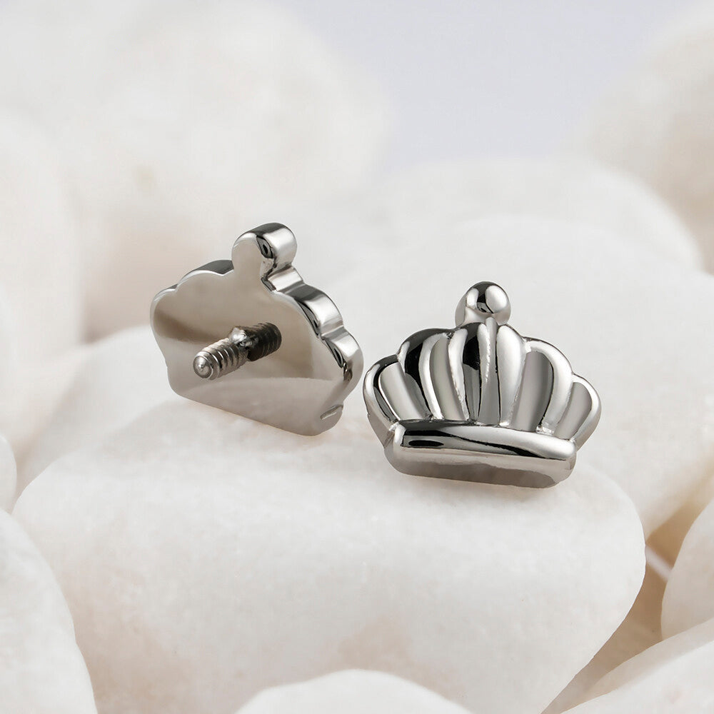 Manek° Piercing de Corona ASTM F136 de titanio Mini Crown Labret para cartílago, helix, conch, tragus 16G.