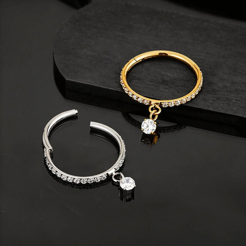 Manek° Anillo de aro con cierre de clic, colgante, articulado, de titanio ASTM F136 con circonitas cúbicas, ideal para piercing daith, septum o nariz 16G.