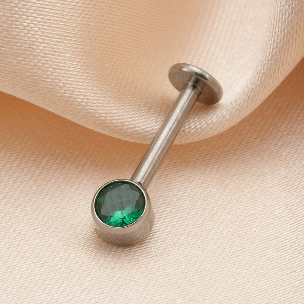 Manek° Piercings verticales para cartílago de helix ASTM F136 de titanio con engaste de circonita cúbica redonda y rosca interna 16G.