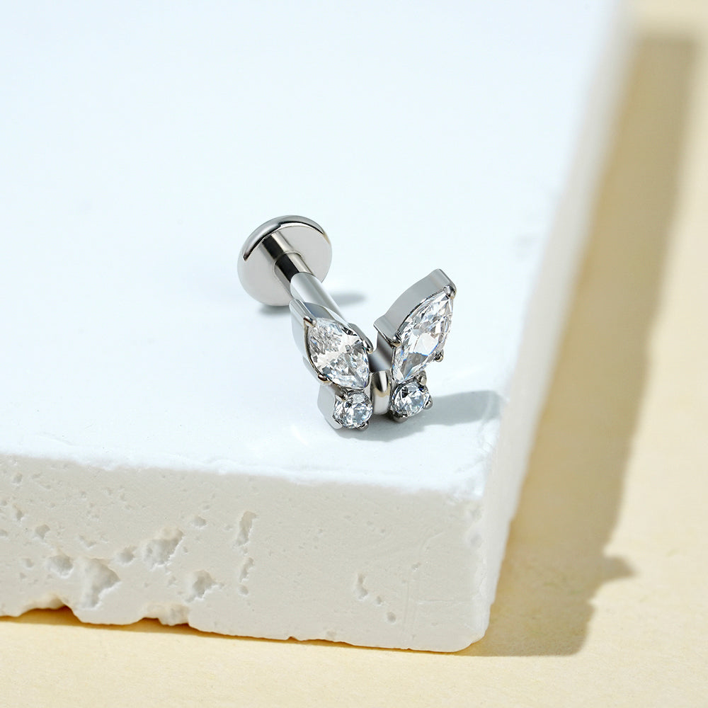Manek° Piercing de oreja, tragus, hélix y labret, Grand CZ Butterfly ASTM F136 de titanio con rosca interna y circonita cúbica, para oreja derecha 16G.
